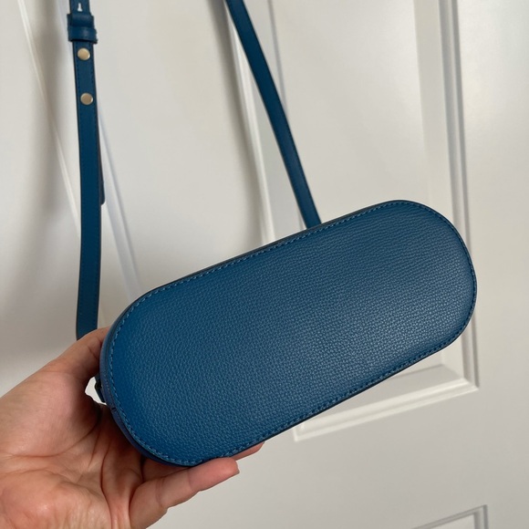 NWOT Authentic Kate Spade dome navy crossbody - Picture 5 of 11